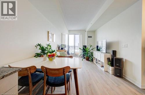 85 Duke Street W Unit# 1007, Kitchener, ON - Indoor