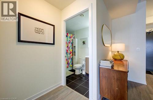 85 Duke Street W Unit# 1007, Kitchener, ON - Indoor Photo Showing Other Room