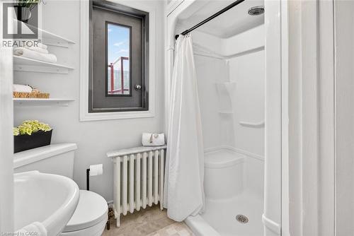 285 Bold Street Unit# 11, Hamilton, ON - Indoor Photo Showing Bathroom