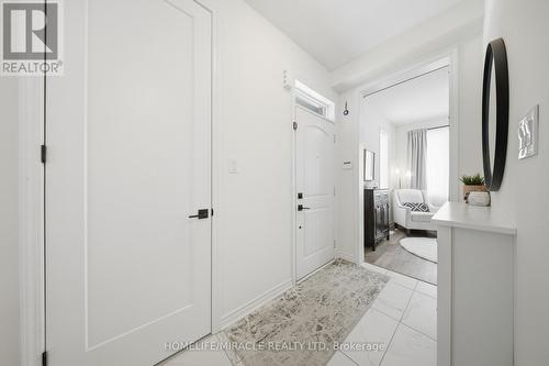 919 Ash Gate, Milton, ON - Indoor Photo Showing Other Room