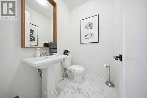 919 Ash Gate, Milton, ON - Indoor Photo Showing Bathroom