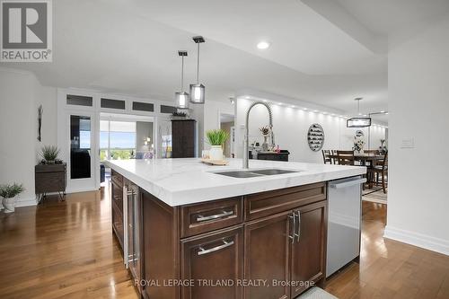 1206 - 250 Pall Mall Street, London East (East F), ON - Indoor Photo Showing Kitchen With Double Sink With Upgraded Kitchen