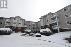 113 - 268 LORRY GREENBERG DRIVE  Ottawa, ON K1T 3K1