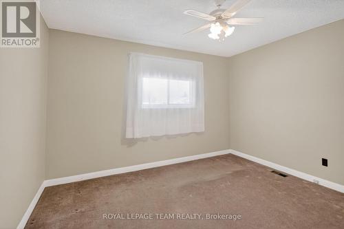 1494 Meadow Drive, Ottawa, ON - Indoor Photo Showing Other Room
