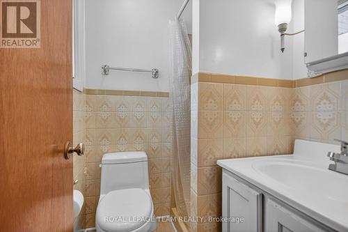 1494 Meadow Drive, Ottawa, ON - Indoor Photo Showing Bathroom