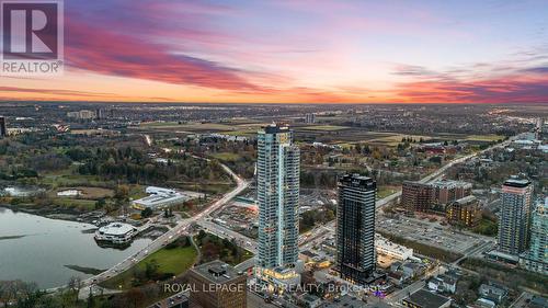 906 - 805 Carling Avenue, Ottawa, ON - Outdoor With View