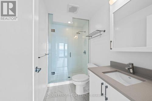 906 - 805 Carling Avenue, Ottawa, ON - Indoor Photo Showing Bathroom