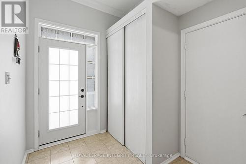 2104 Sandy Oaks Drive, Ottawa, ON - Indoor Photo Showing Other Room