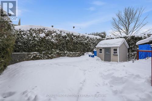 2104 Sandy Oaks Drive, Ottawa, ON - Outdoor