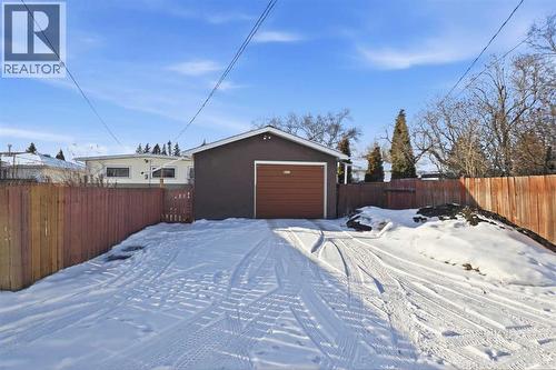 4421 35 Avenue, Red Deer, AB - Outdoor