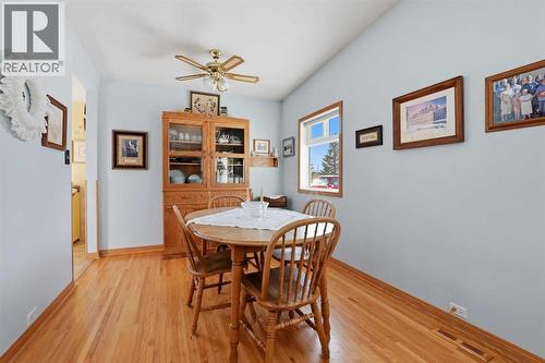4421 35 Avenue, Red Deer, AB - Indoor Photo Showing Dining Room