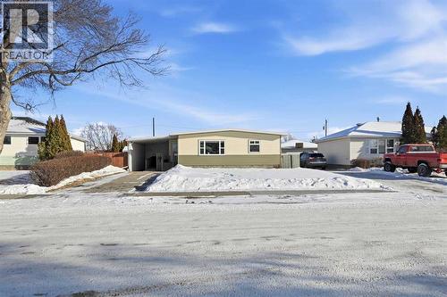 4421 35 Avenue, Red Deer, AB - Outdoor