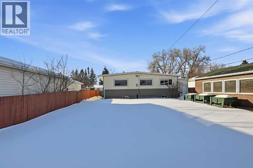 4421 35 Avenue, Red Deer, AB - Outdoor