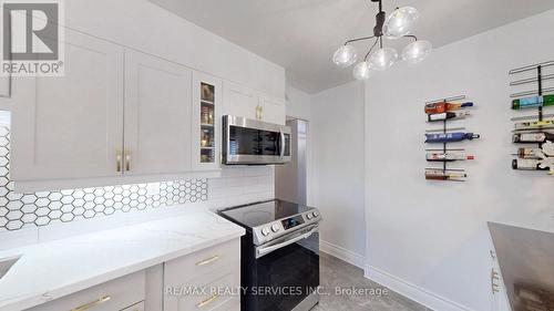 1219 - 551 The West Mall, Toronto, ON - Indoor Photo Showing Kitchen