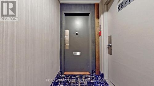 1219 - 551 The West Mall, Toronto, ON - Indoor Photo Showing Other Room