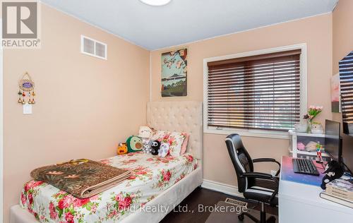 491 Landsborough Avenue, Milton, ON - Indoor Photo Showing Bedroom