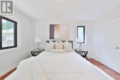 1389 Milton Avenue, Mississauga, ON - Indoor Photo Showing Bedroom