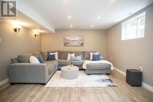 18 Gaal Court, Brantford, ON - Indoor