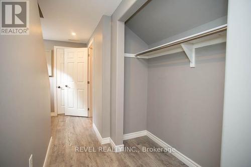 18 Gaal Court, Brantford, ON - Indoor Photo Showing Other Room