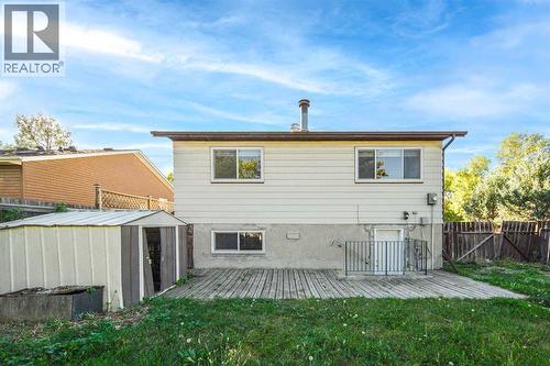 20 Bernard Way Nw, Calgary, AB - Outdoor With Exterior