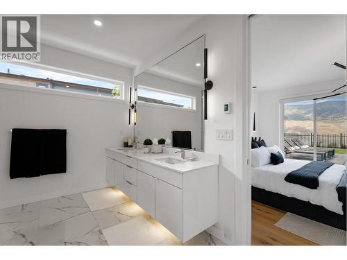 338 Rue Cheval Noir, Kamloops, BC - Indoor Photo Showing Bedroom