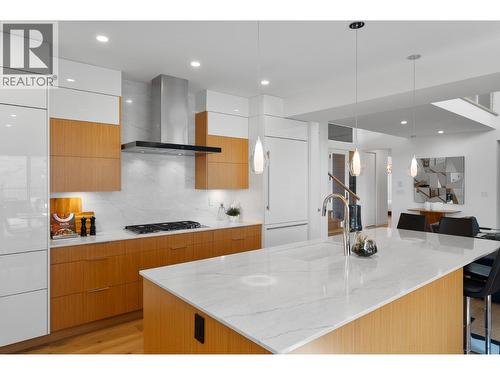 338 Rue Cheval Noir, Kamloops, BC - Indoor Photo Showing Kitchen With Upgraded Kitchen