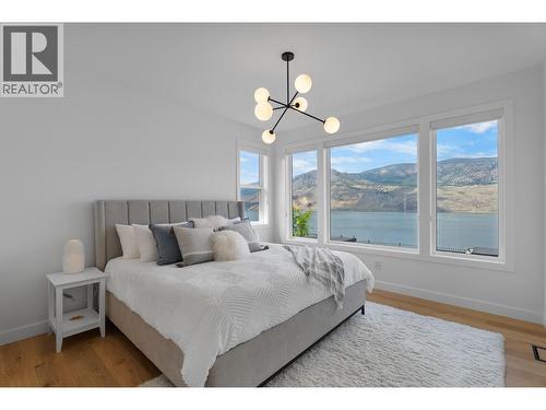 338 Rue Cheval Noir, Kamloops, BC - Indoor Photo Showing Bedroom