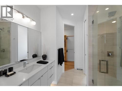 338 Rue Cheval Noir, Kamloops, BC - Indoor Photo Showing Bathroom