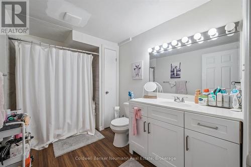 79 Janefield Avenue, Guelph (Dovercliffe Park/Old University), ON - Indoor Photo Showing Bathroom