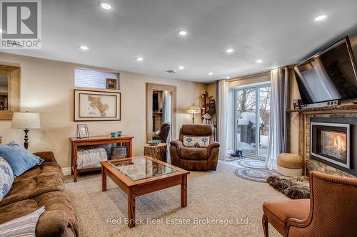 235 Wellington Street, Centre Wellington (Fergus), ON - Indoor Photo Showing Living Room With Fireplace