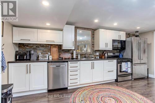 235 Wellington Street, Centre Wellington (Fergus), ON - Indoor Photo Showing Kitchen With Double Sink