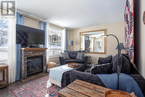 235 Wellington Street, Centre Wellington (Fergus), ON - Indoor Photo Showing Living Room With Fireplace