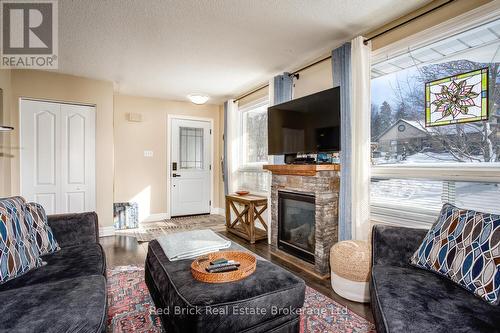 235 Wellington Street, Centre Wellington (Fergus), ON - Indoor Photo Showing Living Room With Fireplace