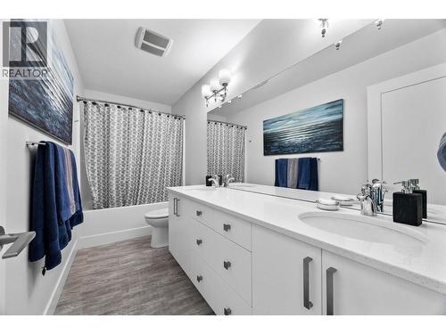 787 Stansfield Road, Kamloops, BC - Indoor Photo Showing Bathroom