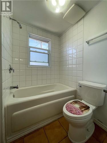 17 Clairmont Street, Sudbury, ON - Indoor Photo Showing Bathroom
