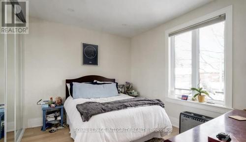73 Renfrew Avenue, Ottawa, ON - Indoor Photo Showing Bedroom