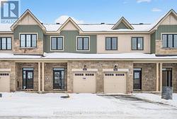 887 EILEEN VOLLICK CRESCENT  Ottawa, ON K2W 0M9