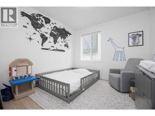 137 Whitefish Road, Vernon, BC - Indoor Photo Showing Bedroom