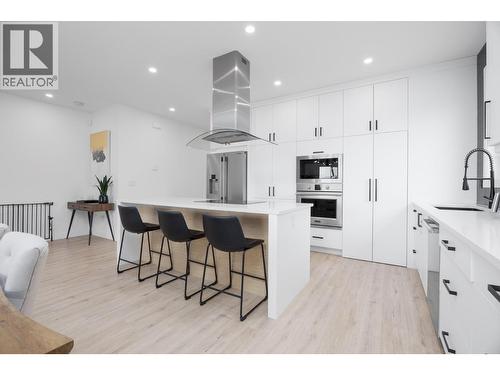 137 Whitefish Road, Vernon, BC - Indoor Photo Showing Kitchen With Upgraded Kitchen