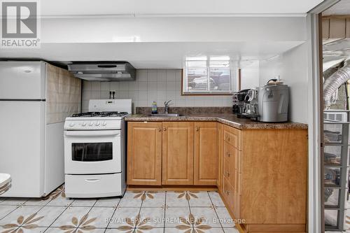 93 Marchmount Road, Toronto, ON - Indoor Photo Showing Kitchen