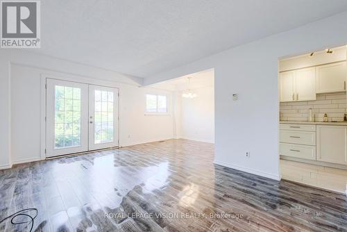 8 - 301 Washburn Way, Toronto, ON - Indoor Photo Showing Other Room