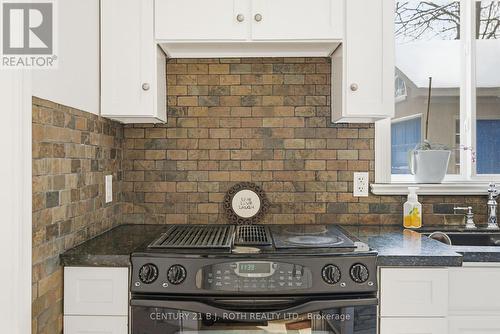116 Burton Avenue, Barrie, ON - Indoor Photo Showing Kitchen With Double Sink