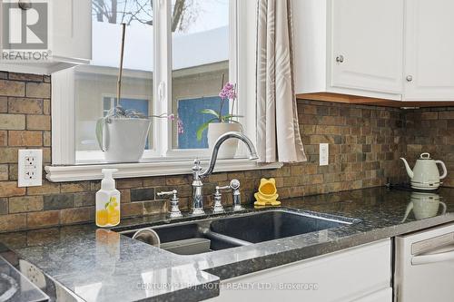 116 Burton Avenue, Barrie, ON - Indoor Photo Showing Kitchen With Double Sink