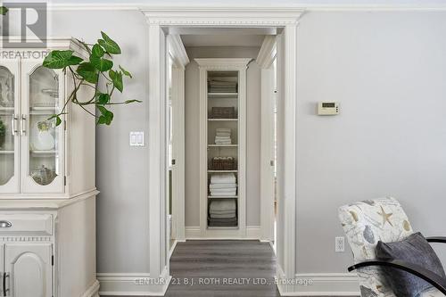 116 Burton Avenue, Barrie, ON - Indoor Photo Showing Laundry Room