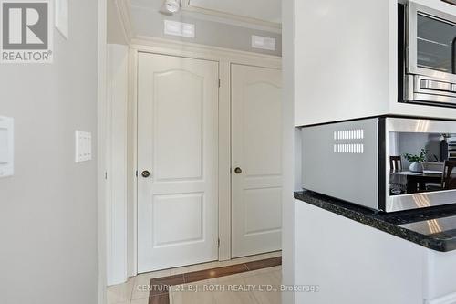 116 Burton Avenue, Barrie, ON - Indoor Photo Showing Other Room