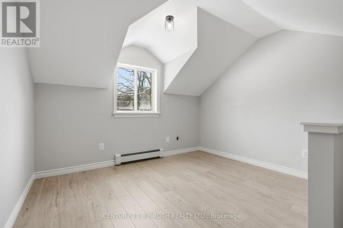 116 Burton Avenue, Barrie, ON - Indoor Photo Showing Other Room