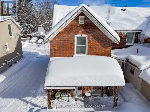 203 Canice Street, Orillia, ON - Outdoor