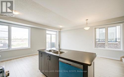 1210 Greentree Path, Oshawa (Kedron), ON - Indoor Photo Showing Kitchen With Double Sink