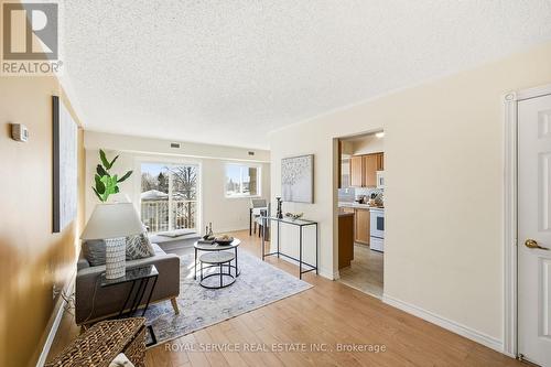 304 - 841 Battell Street, Cobourg, ON - Indoor Photo Showing Living Room