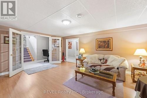5 Beechwood Crescent, Pelham (Fonthill), ON - Indoor Photo Showing Living Room